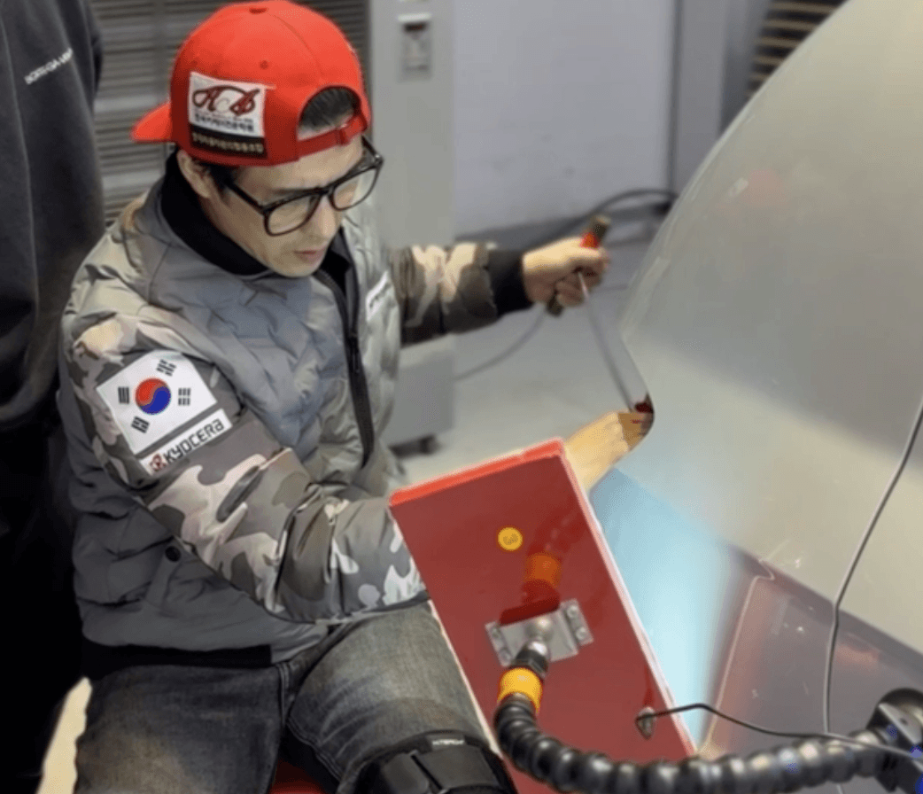 자동차 덴트 복원